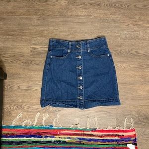 denim skirt